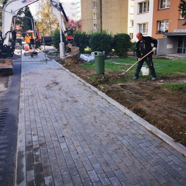 Rekonstrukce chodníku