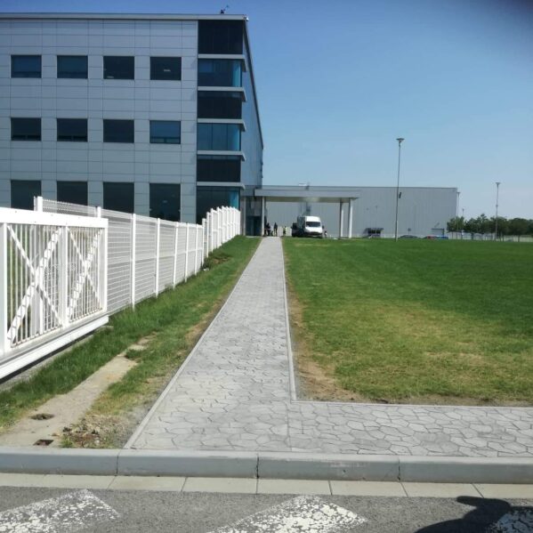 zpevnene_plochy_hyundai_nosovice2